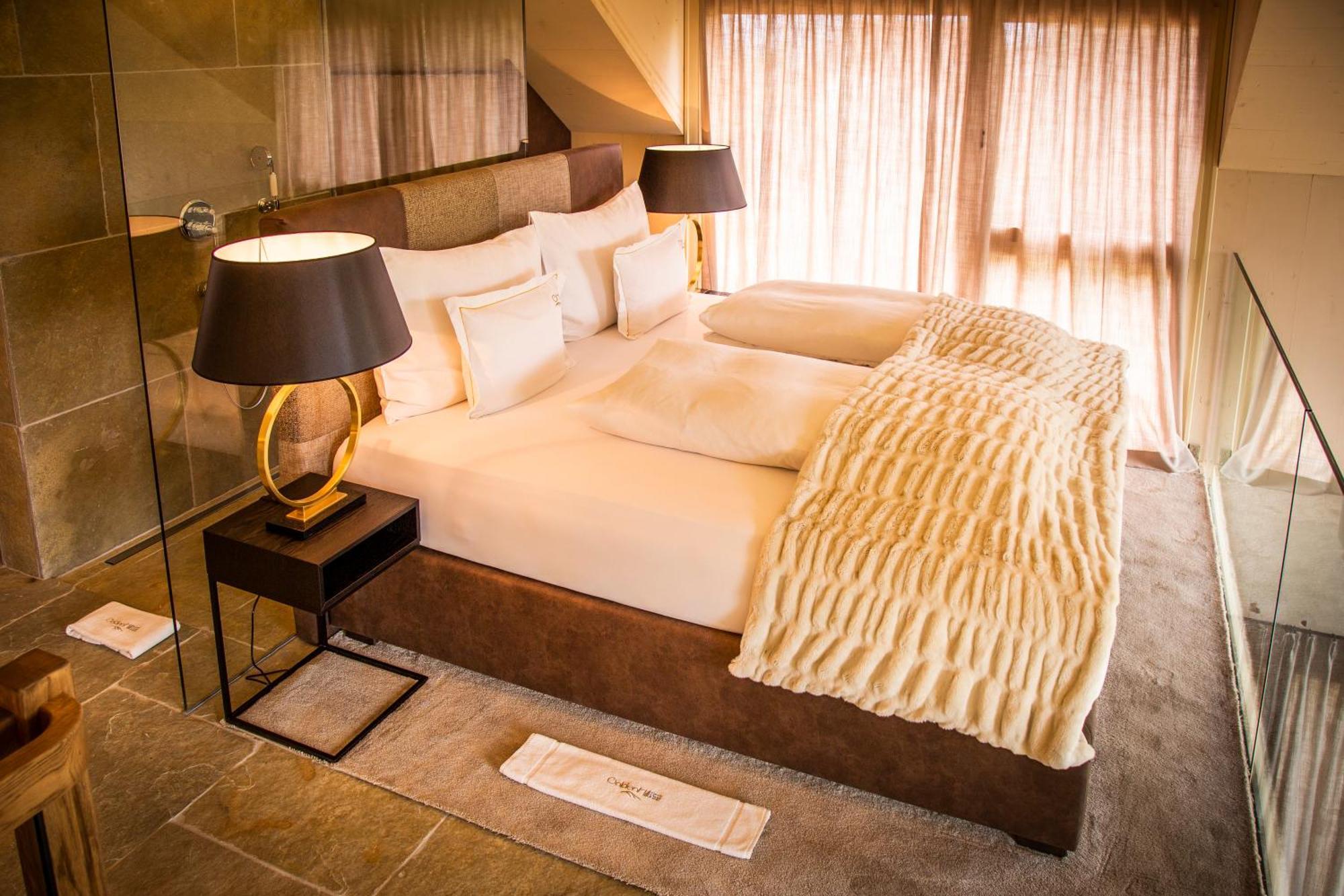 Golden Hill Country Chalets & Suites Waldschach Ngoại thất bức ảnh