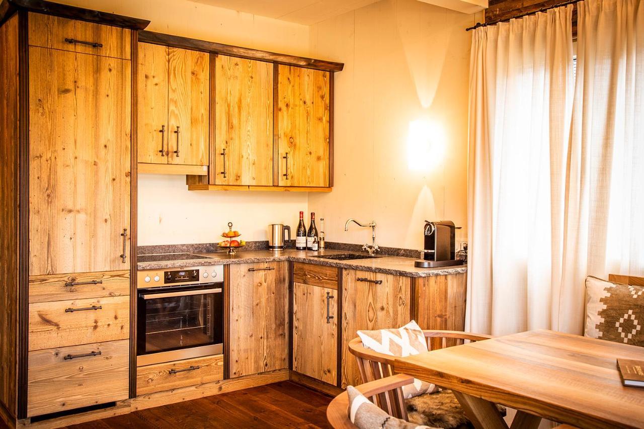 Golden Hill Country Chalets & Suites Waldschach Ngoại thất bức ảnh