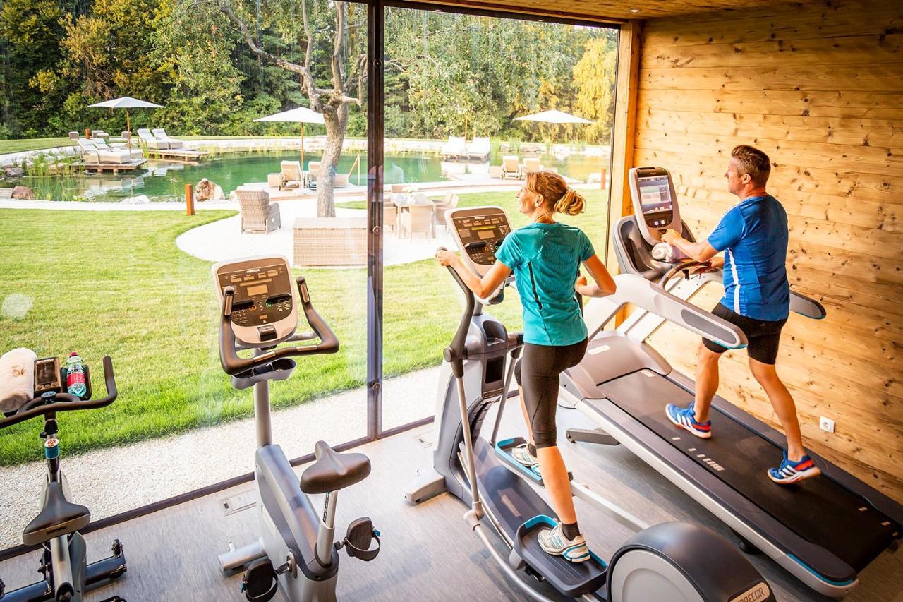 Golden Hill Country Chalets & Suites Waldschach Ngoại thất bức ảnh
